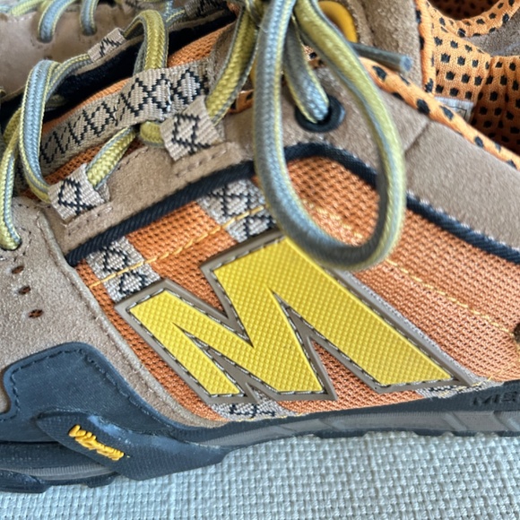 MERRELL  HIKING/WALKING MEN'S 8 - Picture 6 of 9